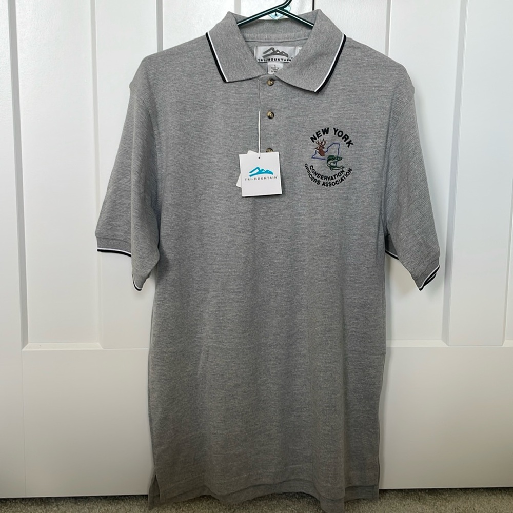 New with tags small shirt